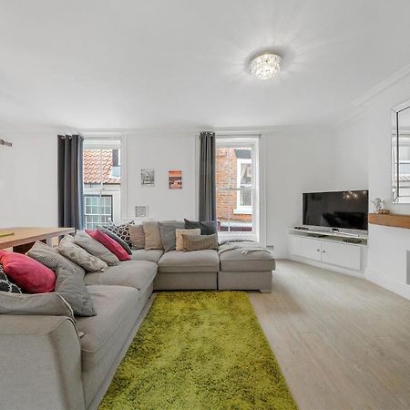 30 Percent Off! The Central Whitby Gem - 4 Bedrooms المظهر الخارجي الصورة